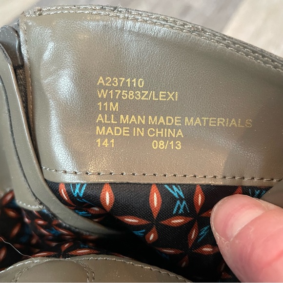 WHITE MOUNTAIN Slouch Lexi Knee High Riding Boots Grey Wide Shaft Size 11 - Picture 8 of 9